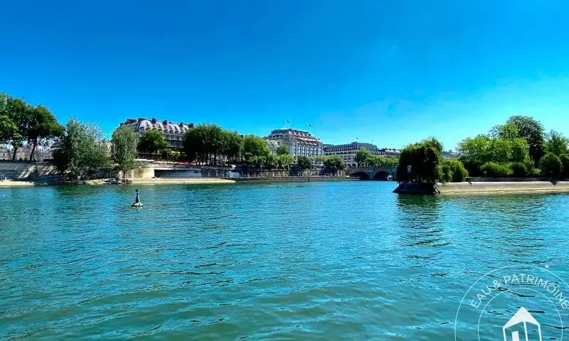 Péniche à vendre Paris 6 – Vue Splendide Louvres et Île de la Cité