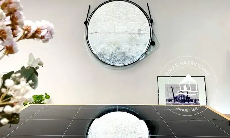 Péniche à vendre Paris 5 – Navigante et Rénovée par Architecte