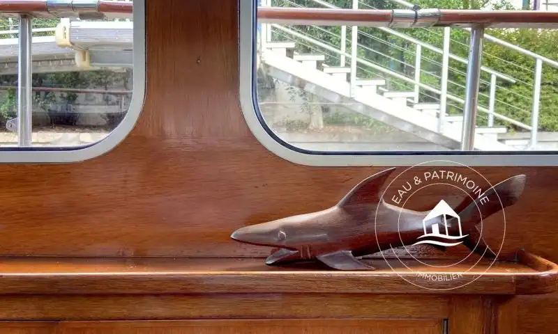 Frou Frou – Christine Bravo – Yacht commercial à vendre à Paris 4