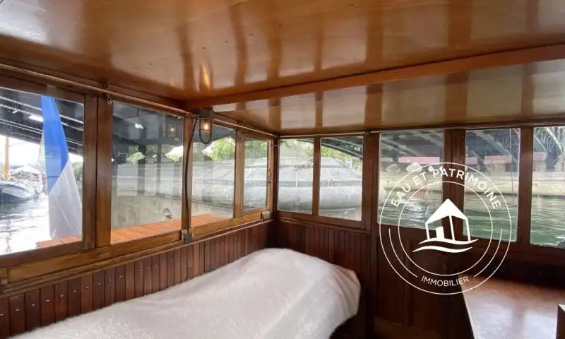 Péniche à vendre Paris 15 – Vue Tour Eiffel et Rénovée