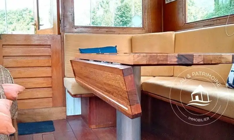 Péniche à vendre Paris 4 – Charme et Navigation