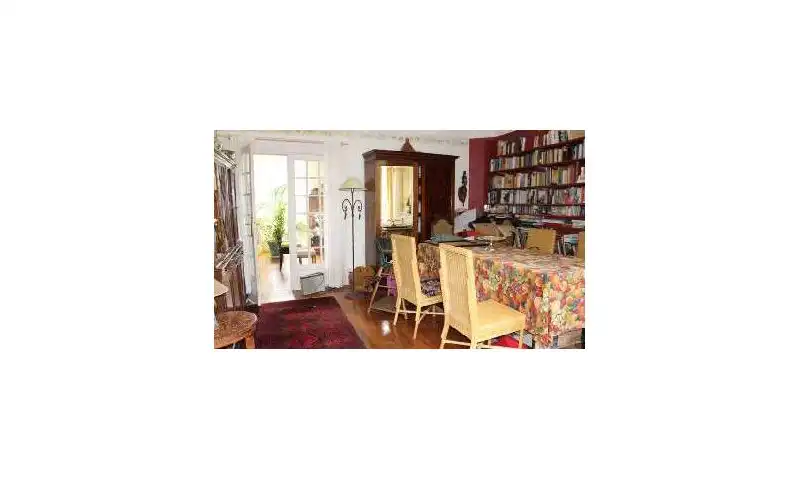 Maison de maître à vendre dans l'Yonne : charme, jardin et potentiel