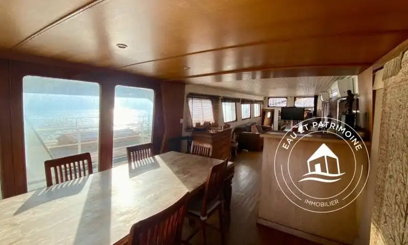 Péniche à vendre Paris 8 – Vues et Terrasses exceptionnelles