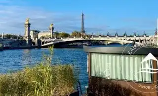 Péniche à vendre Paris 8 – Vue Tour Eiffel et Rénovation Exceptionnelle