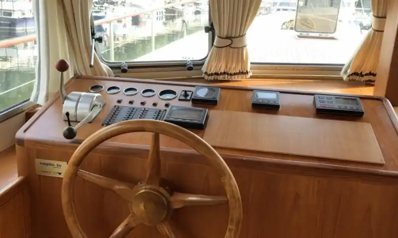 Vedette à vendre Paris 4 – Spacieuse et Navigante