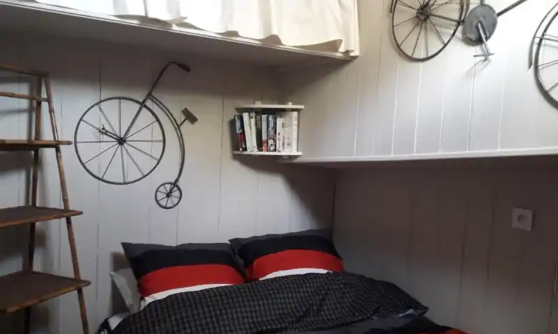 Superbe péniche navigante 120 m² à vendre sur le Canal du Midi