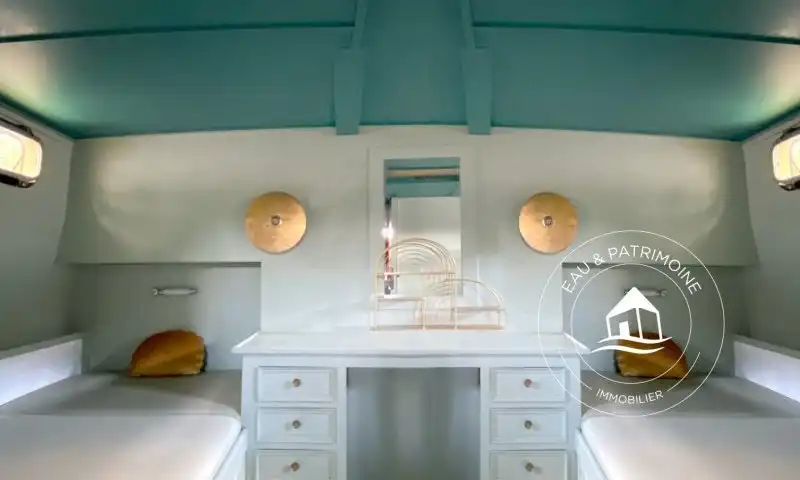 Frou Frou – Christine Bravo – Yacht commercial à vendre à Paris 4