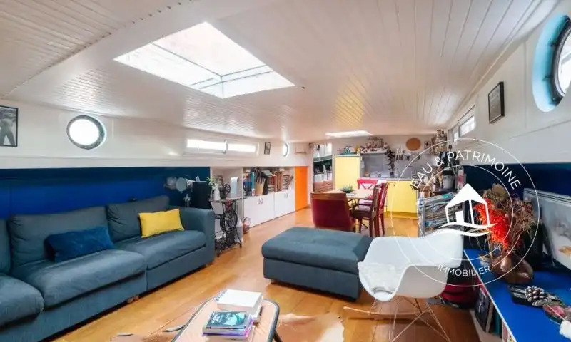 Péniche à vendre Paris 1 – Vues Tour Eiffel et Musée d'Orsay