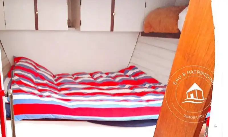 Péniche à vendre Paris 4 – Charme et Navigation