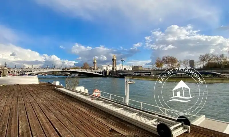 Péniche à vendre Paris 8 – Vues et Terrasses exceptionnelles