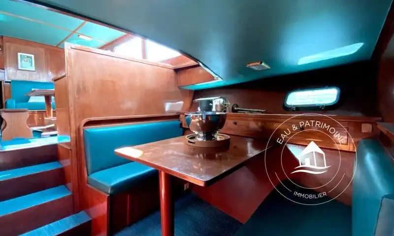 Frou Frou – Christine Bravo – Yacht commercial à vendre à Paris 4