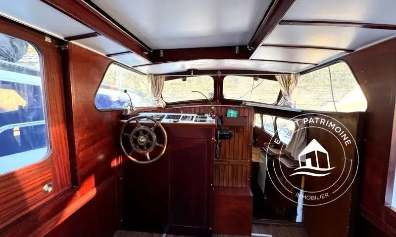Bateau à vendre Paris 4 – Naviguant et Rénové
