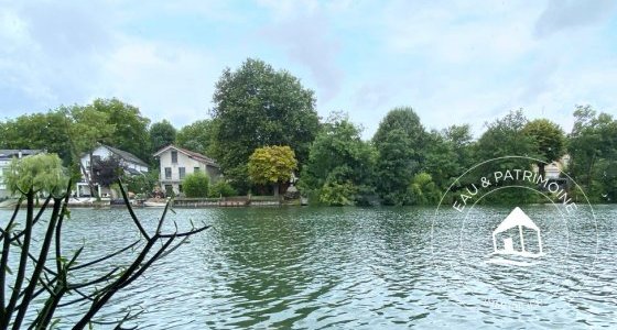 La réglementation pour vivre sur une péniche habitable : contrat COT, expertises et certificats