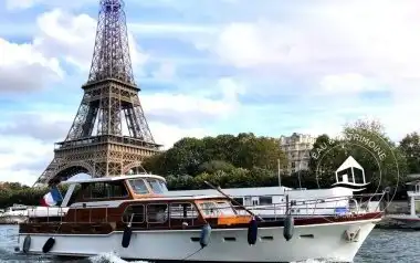 Frou Frou – Christine Bravo – Yacht commercial à vendre à Paris 4