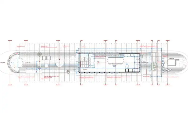 Opportunité rare d'aménagement d'une péniche Freycinet de 235 m² en vente à Levallois-Perret