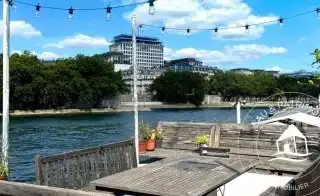 Péniche à vendre Paris 5 – Navigante et Rénovée par Architecte