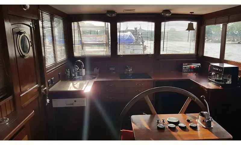 Vente de péniche Paris 8 - Vue Exceptionnelle sur les Tuileries