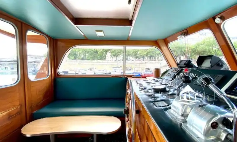 Frou Frou – Christine Bravo – Yacht commercial à vendre à Paris 4