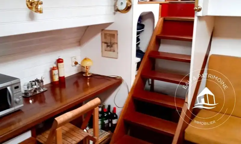 Péniche à vendre Paris 4 – Charme et Navigation