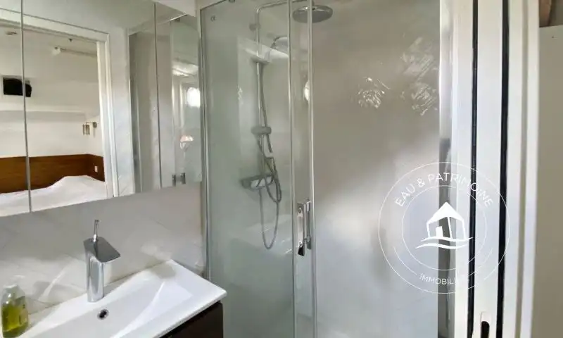 Péniche à vendre Paris 15 – Vue Tour Eiffel et Rénovée