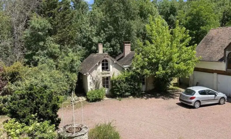 Grand Moulin au bord de l'Indre à vendre