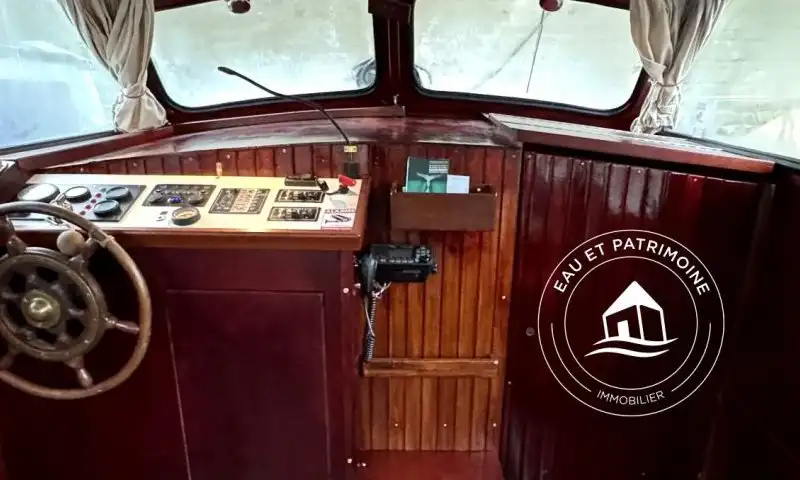 Bateau à vendre Paris 4 – Naviguant et Rénové