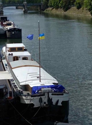 Vente de péniche à Paris 15 – Maison sur l'eau